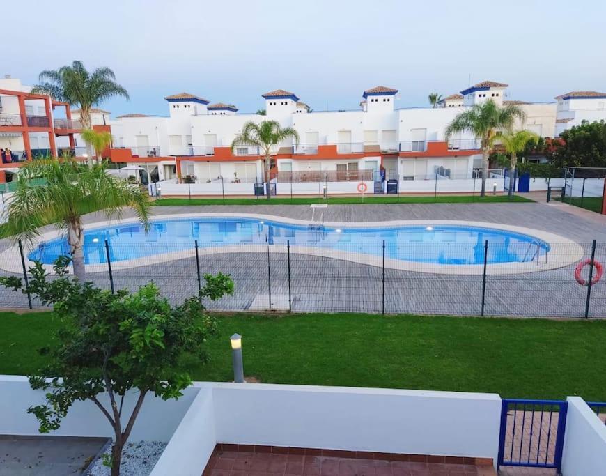 Villa Casa Familiar A Pie De Piscina Vera Esterno foto