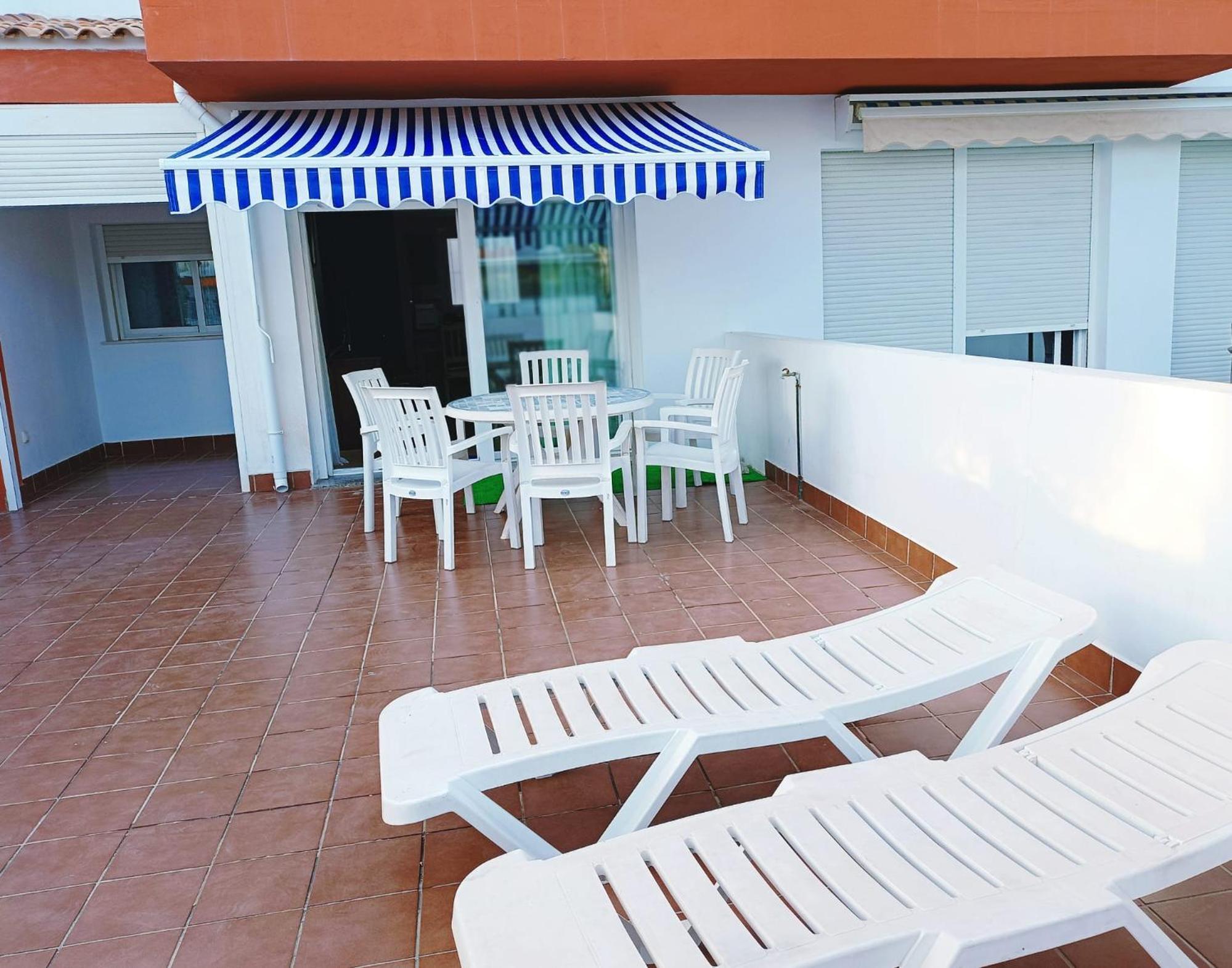 Villa Casa Familiar A Pie De Piscina Vera Esterno foto