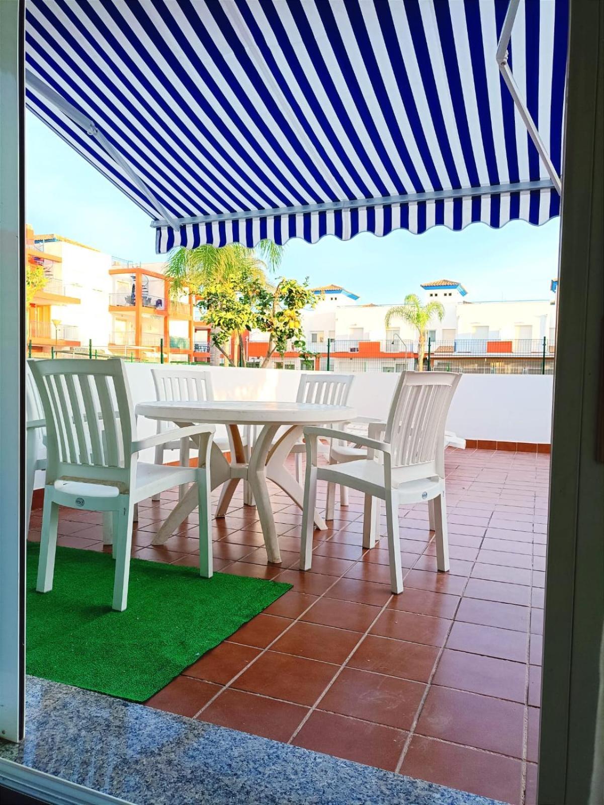 Villa Casa Familiar A Pie De Piscina Vera Esterno foto